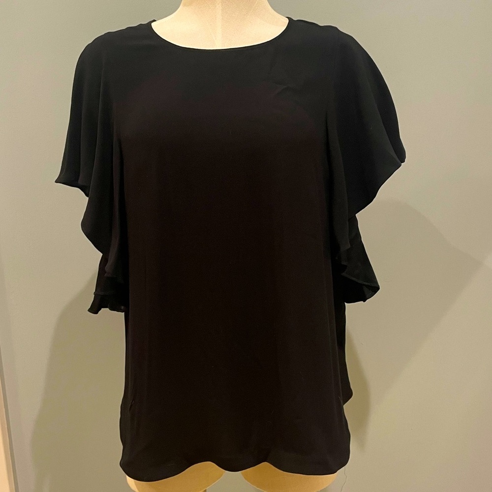 Flutter sleeve blouse